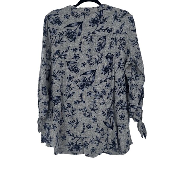 Women’s Westport Grey Floral Knit Blouse 3/4 Sleeve Size 1X - Picture 2 of 6